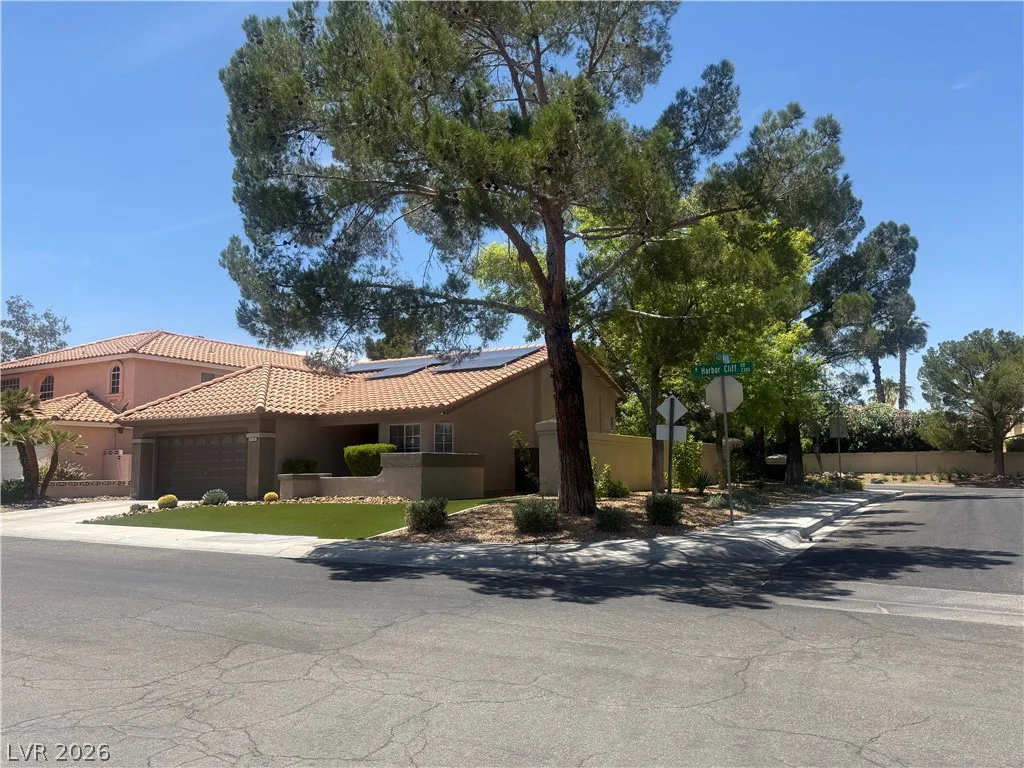 2125 Harbor Cliff, Las Vegas, NV 89128