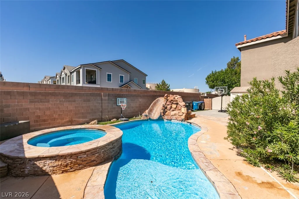 512 Beaconwood, Henderson, NV 89052