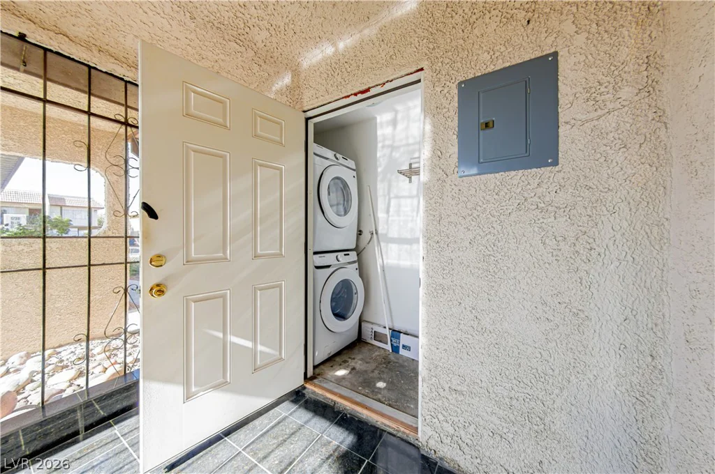 1729 Jupiter, Las Vegas, NV 89119