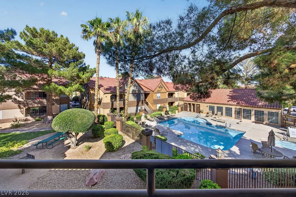 2200 Fort Apache, Las Vegas, NV 89117