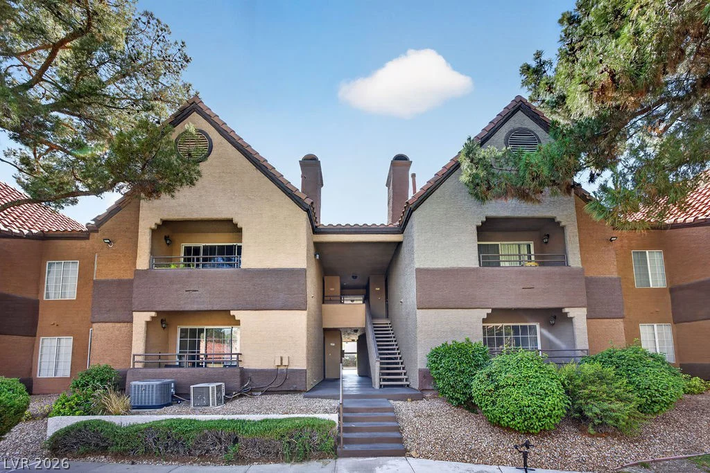 2200 Fort Apache, Las Vegas, NV 89117