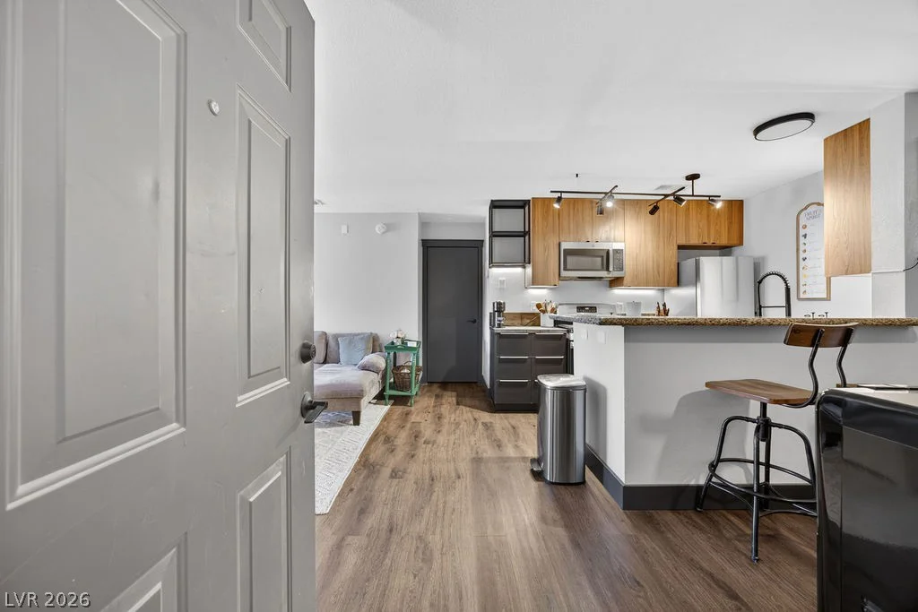 2200 Fort Apache, Las Vegas, NV 89117