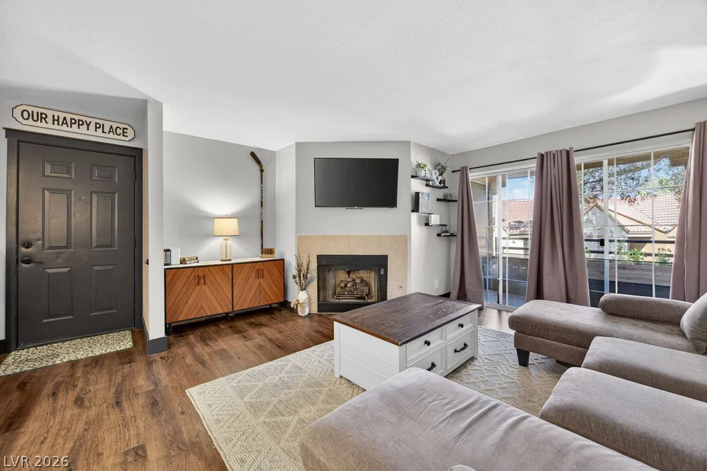 2200 Fort Apache, Las Vegas, NV 89117