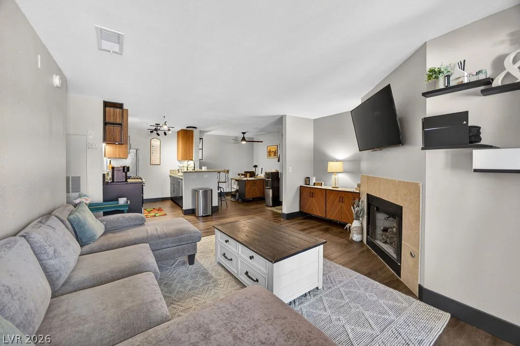 2200 Fort Apache, Las Vegas, NV 89117