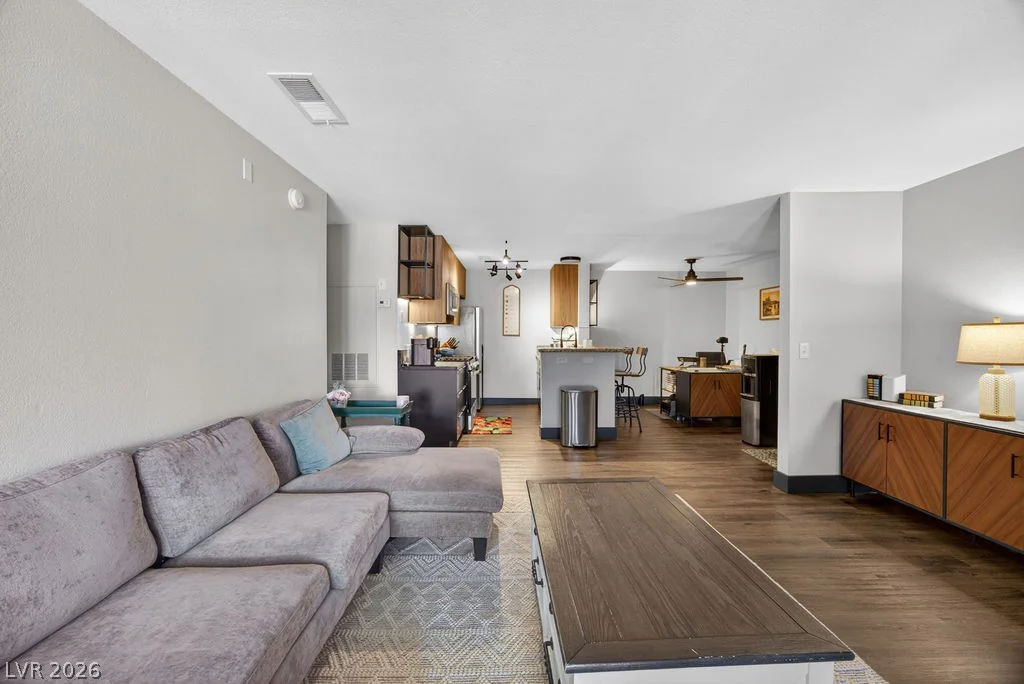 2200 Fort Apache, Las Vegas, NV 89117