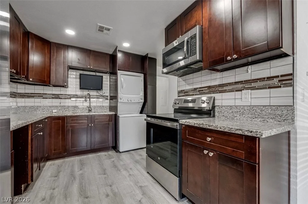 6208 Ilanos, Las Vegas, NV 89108