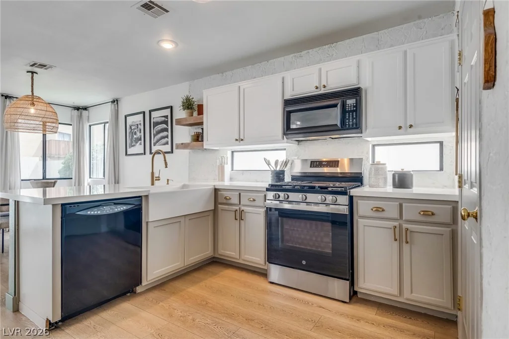 8212 Ogee, Las Vegas, NV 89145