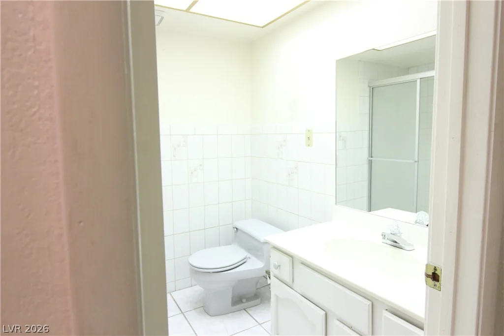 3320 Delderfield, Las Vegas, NV 89121