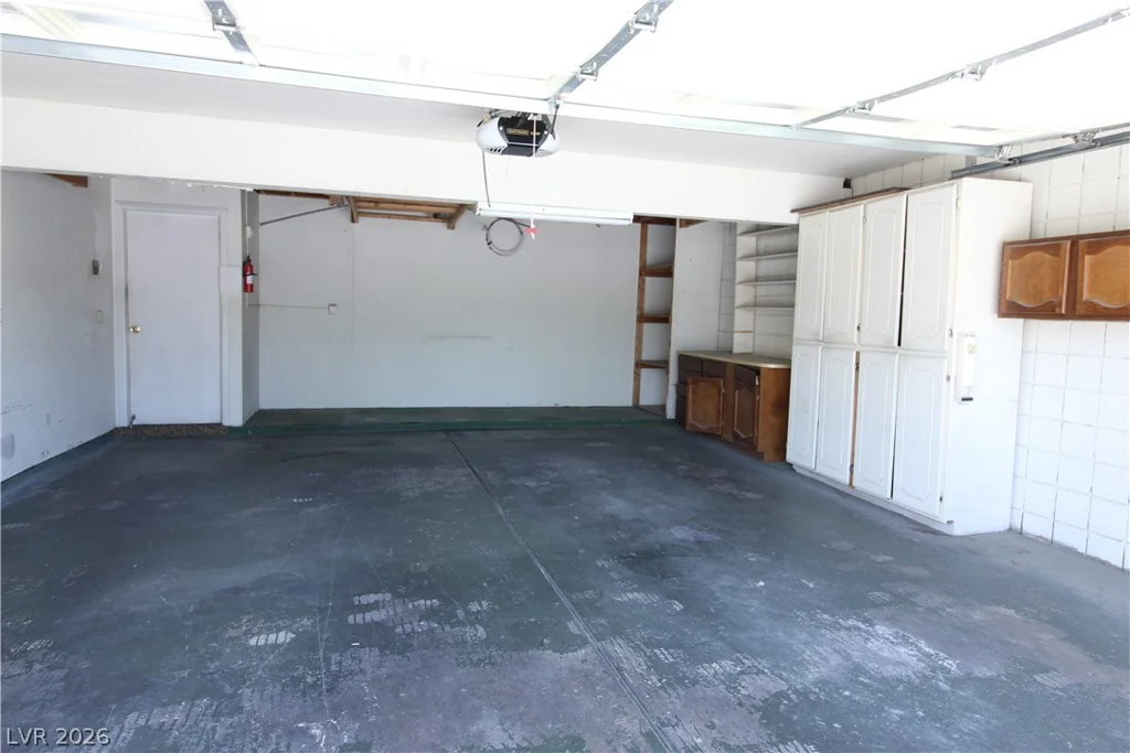 3320 Delderfield, Las Vegas, NV 89121