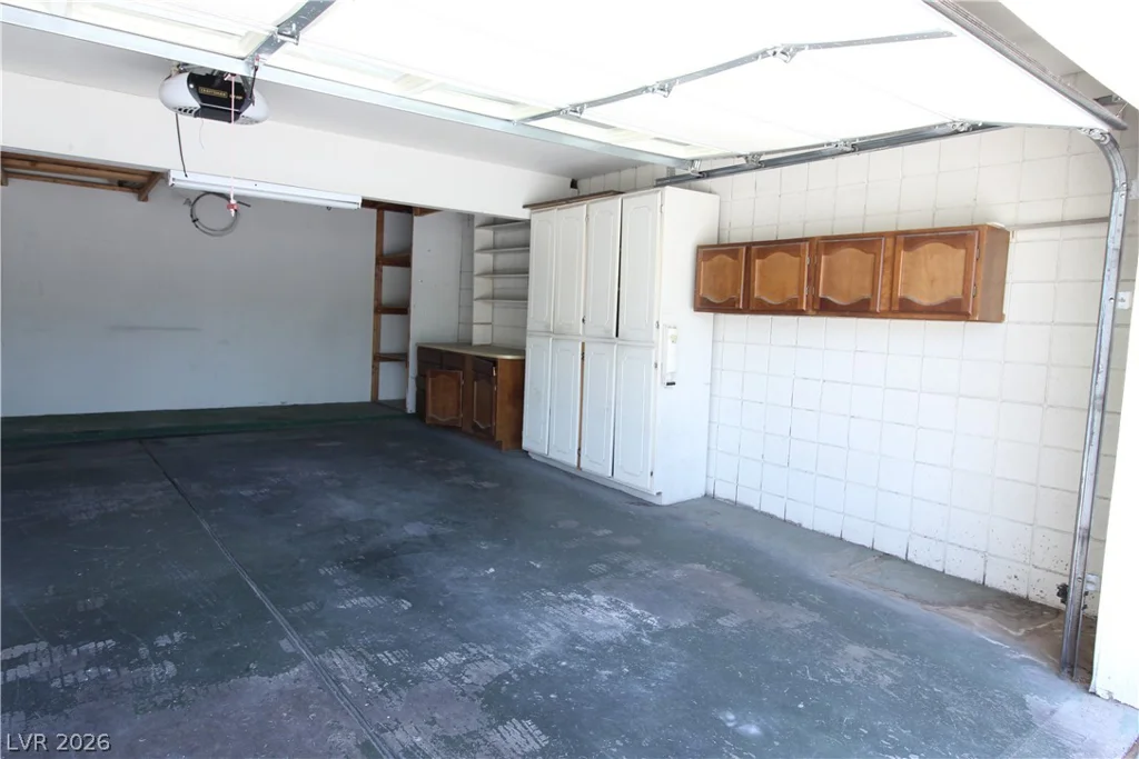 3320 Delderfield, Las Vegas, NV 89121
