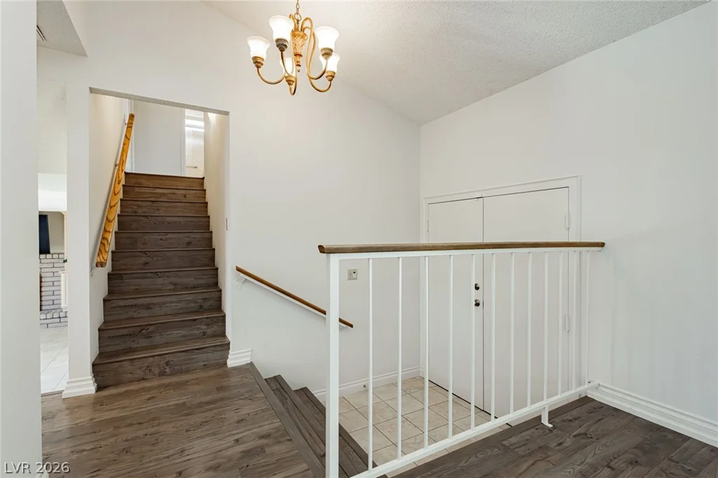 956 Eldorado, Las Vegas, NV 89123