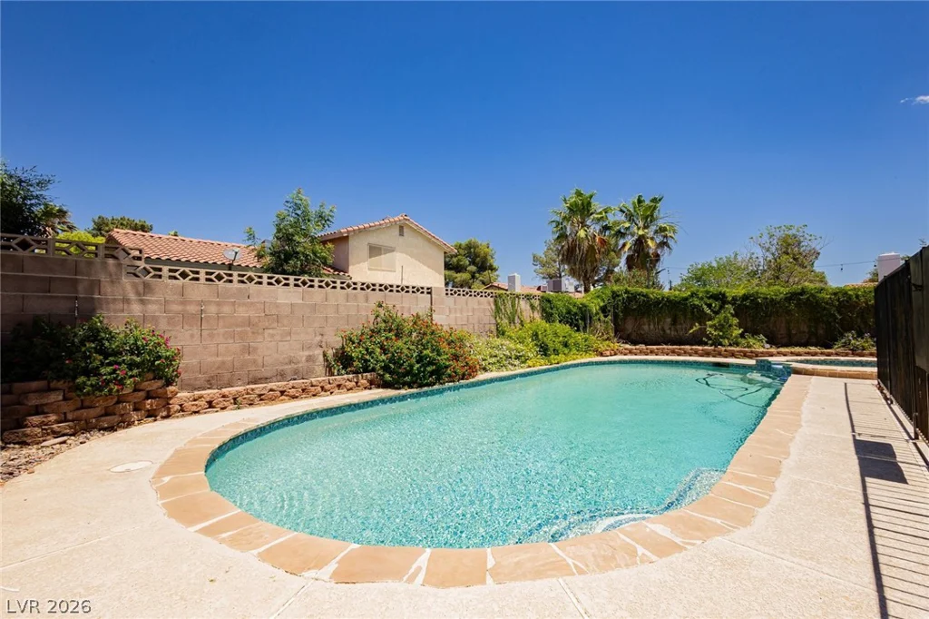 956 Eldorado, Las Vegas, NV 89123
