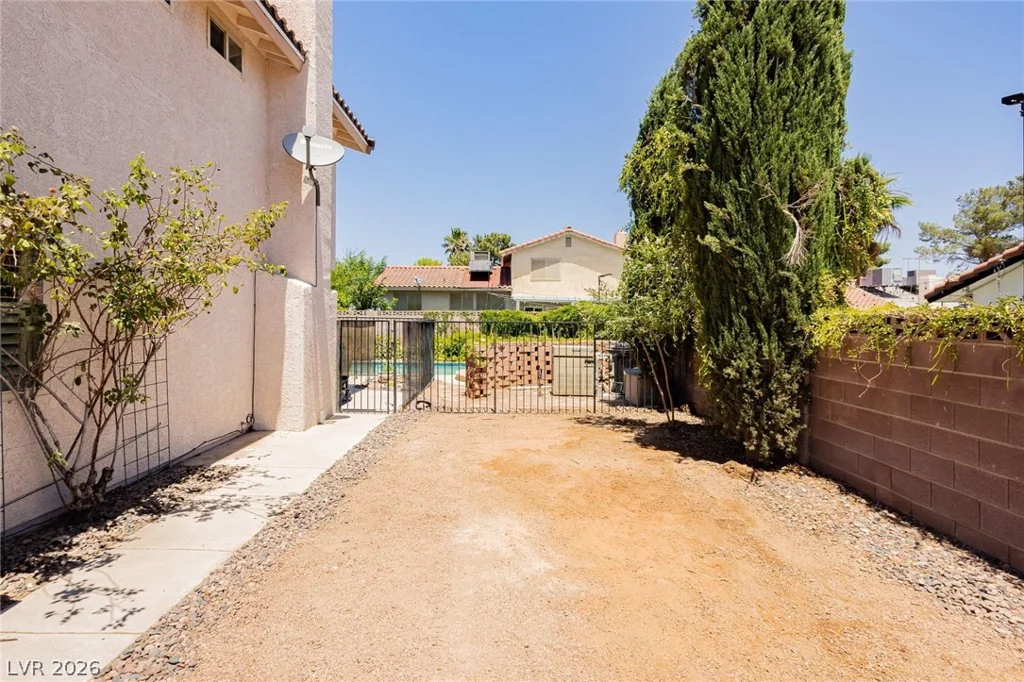956 Eldorado, Las Vegas, NV 89123
