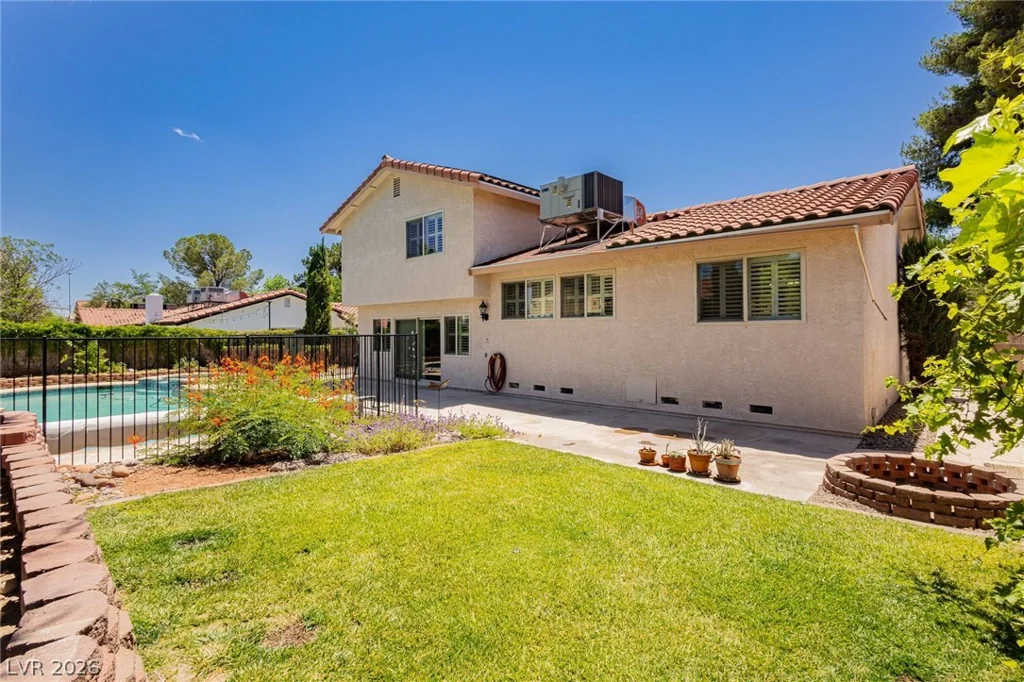 956 Eldorado, Las Vegas, NV 89123