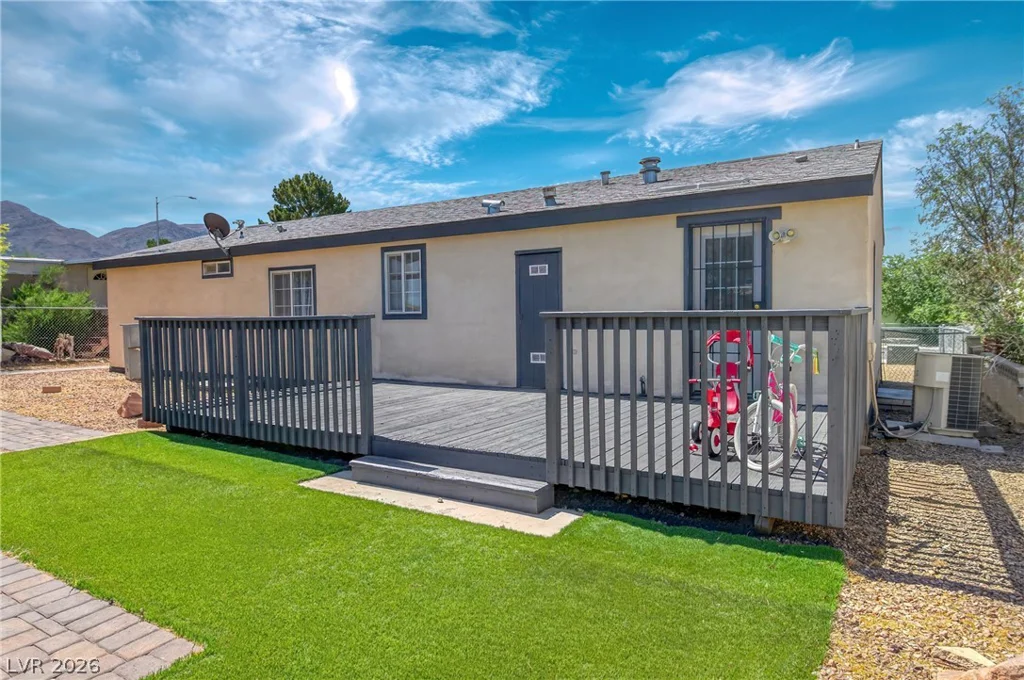 6100 Bluehill, Las Vegas, NV 89156