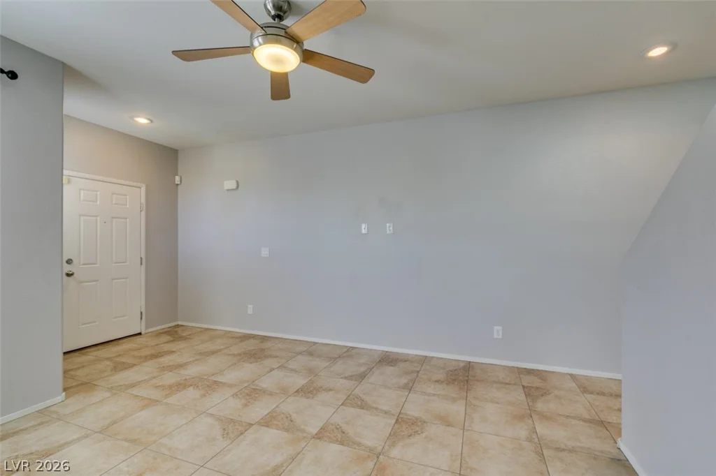 10648 Bandera Mountain, Las Vegas, NV 89166