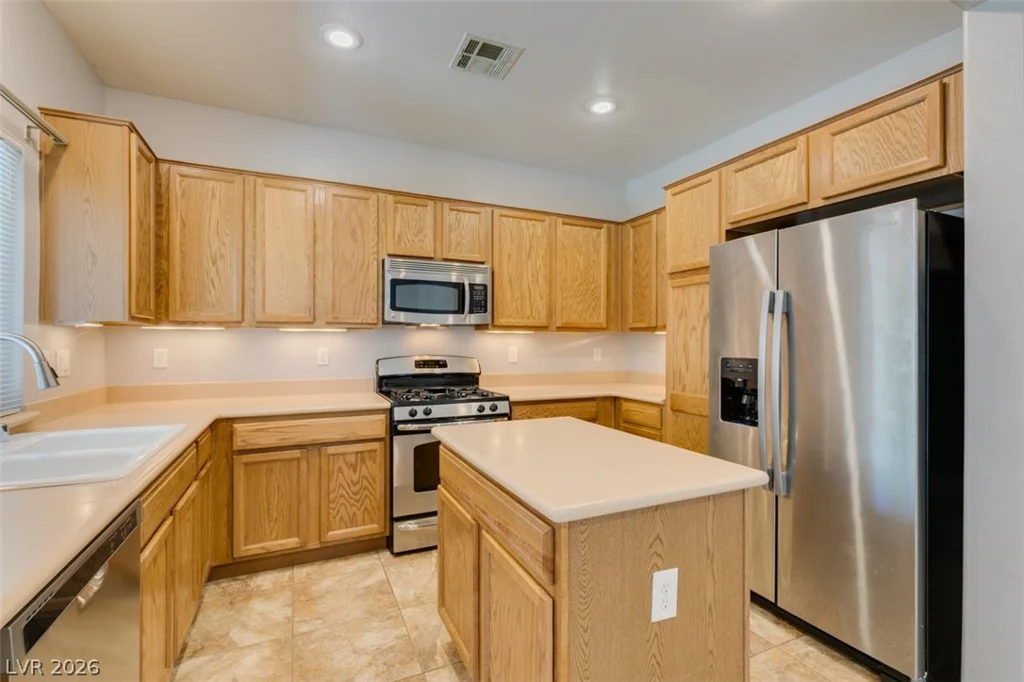 10648 Bandera Mountain, Las Vegas, NV 89166