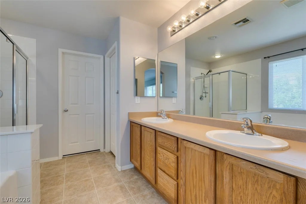 10648 Bandera Mountain, Las Vegas, NV 89166