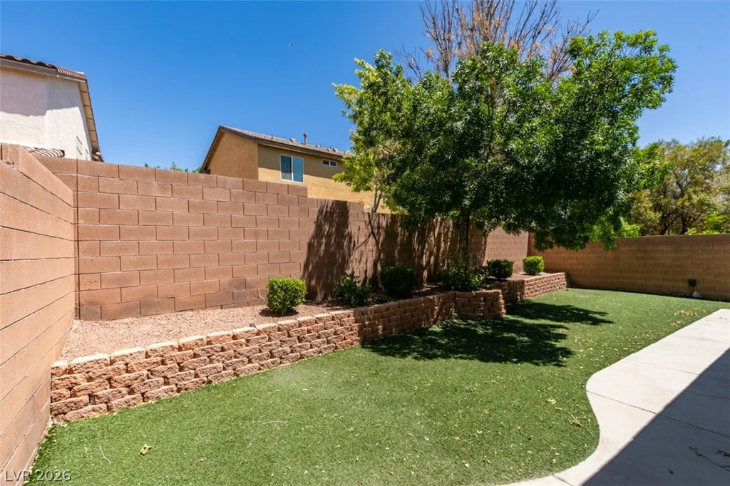 10648 Bandera Mountain, Las Vegas, NV 89166