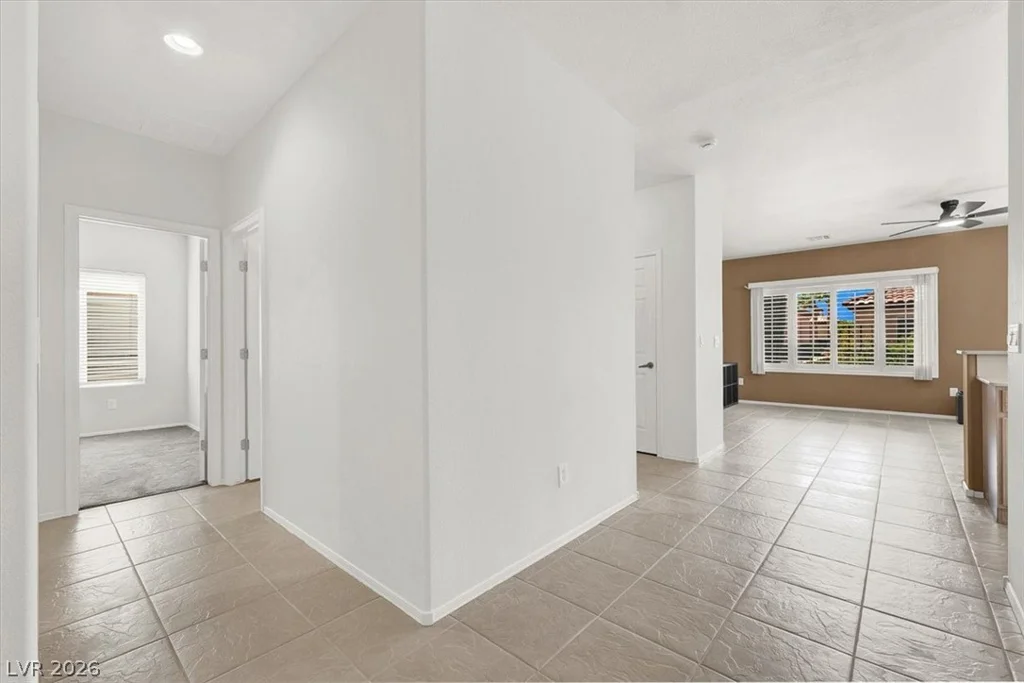 2101 Sawtooth Mountain, Henderson, NV 89044
