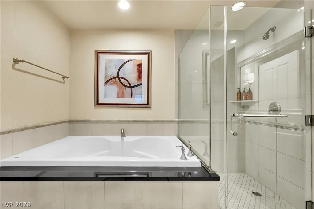 135 Harmon, Las Vegas, NV 89109