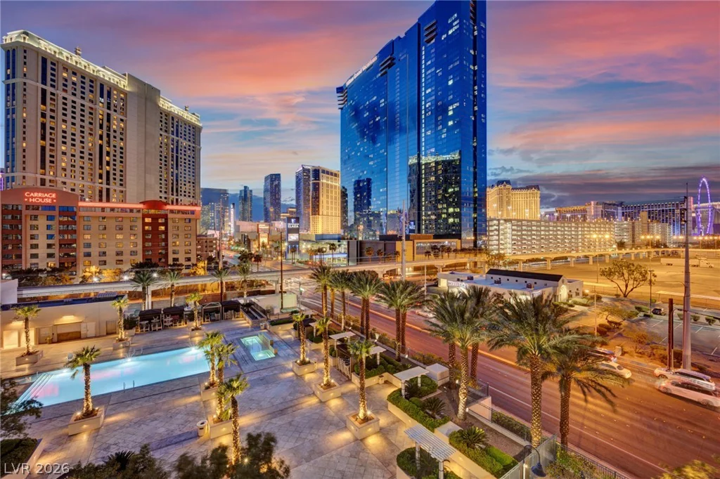 135 Harmon, Las Vegas, NV 89109