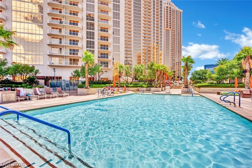 135 Harmon, Las Vegas, NV 89109
