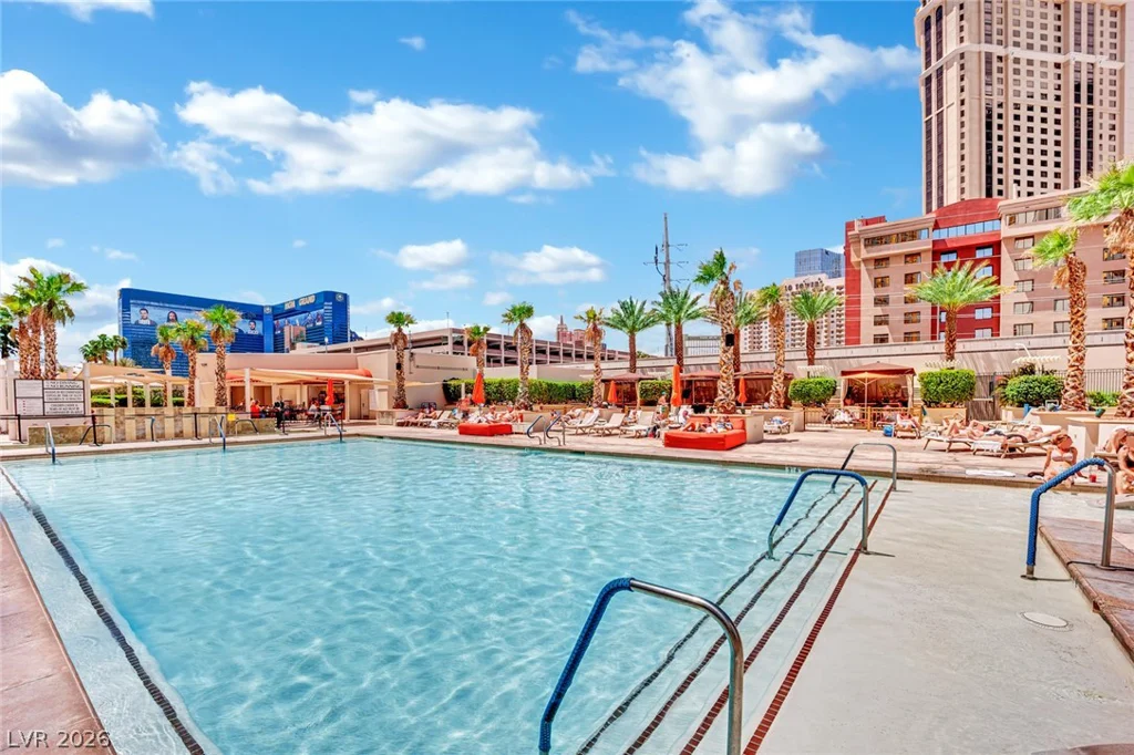 135 Harmon, Las Vegas, NV 89109