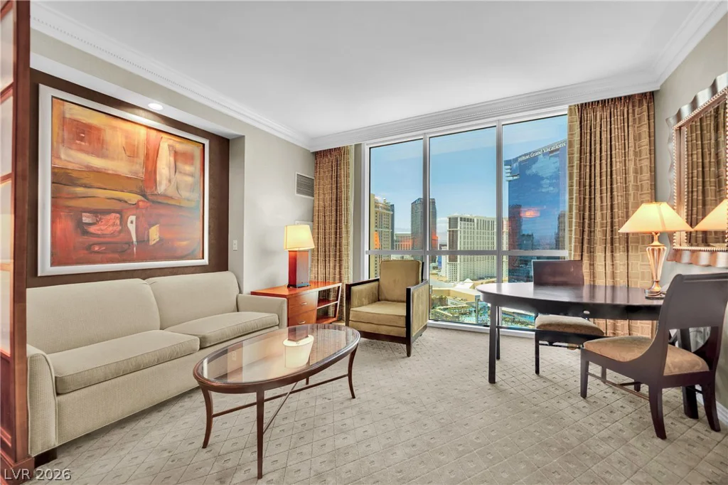135 Harmon, Las Vegas, NV 89109