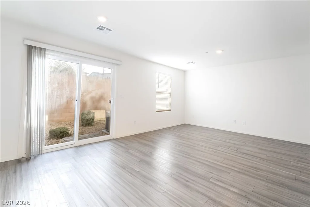 9935 Daffodil Hills, Las Vegas, NV 89141