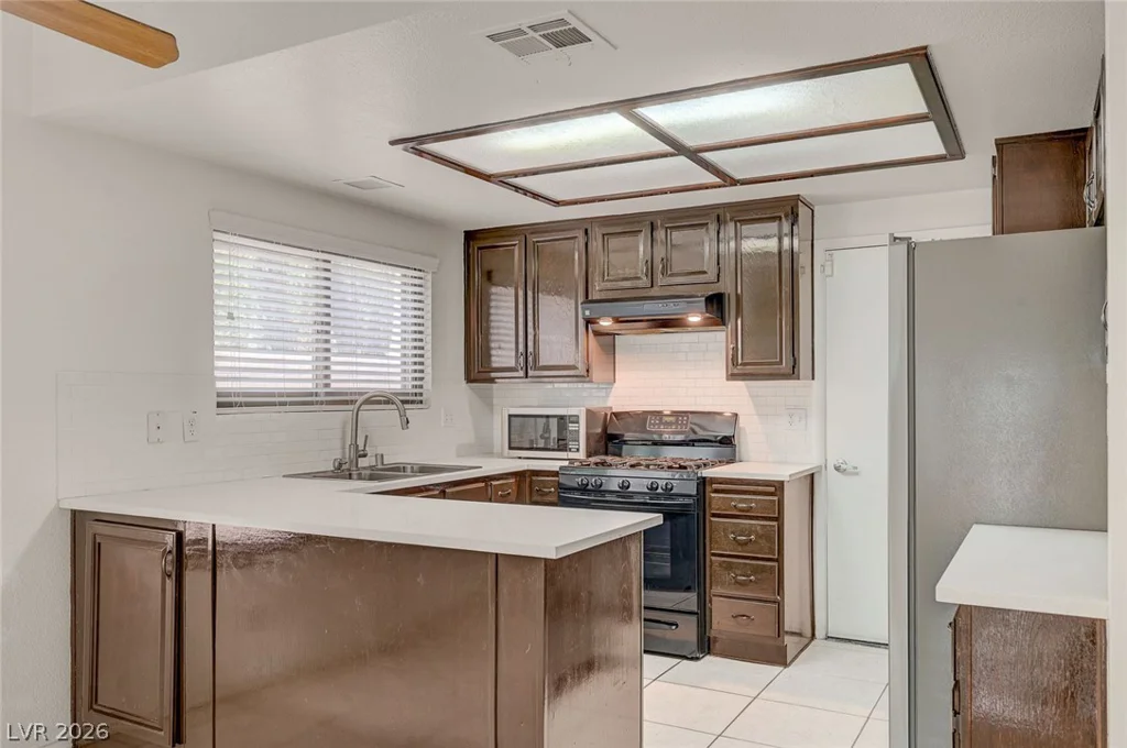 4865 Illustrious, Las Vegas, NV 89147