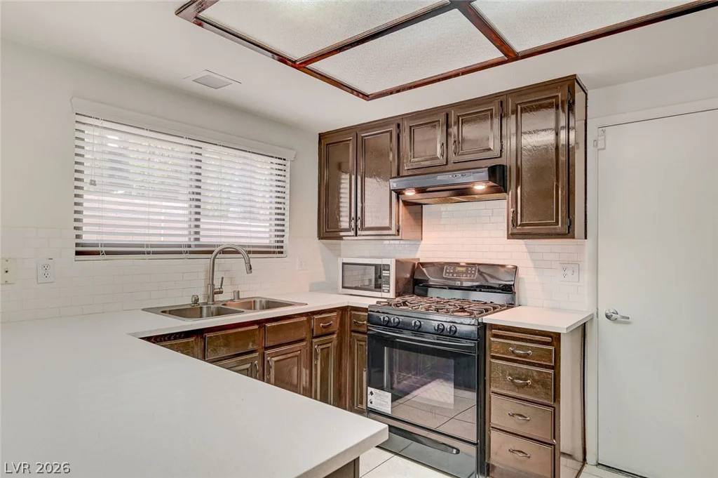 4865 Illustrious, Las Vegas, NV 89147