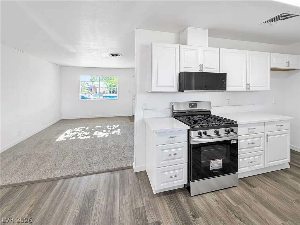 2937 Webster, North Las Vegas, NV 89030
