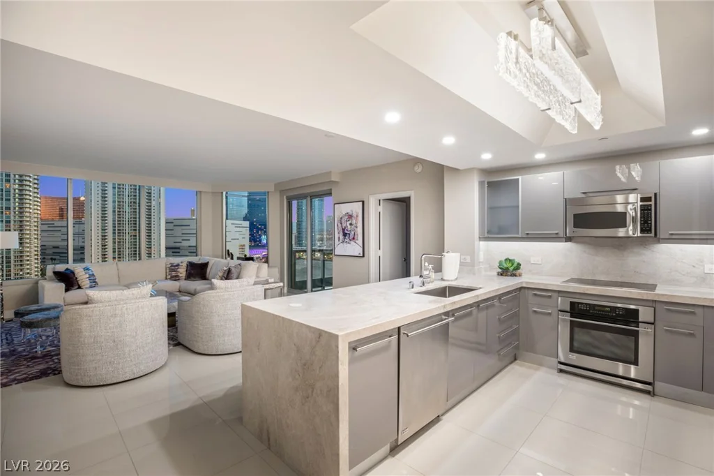 222 Karen, Las Vegas, NV 89109