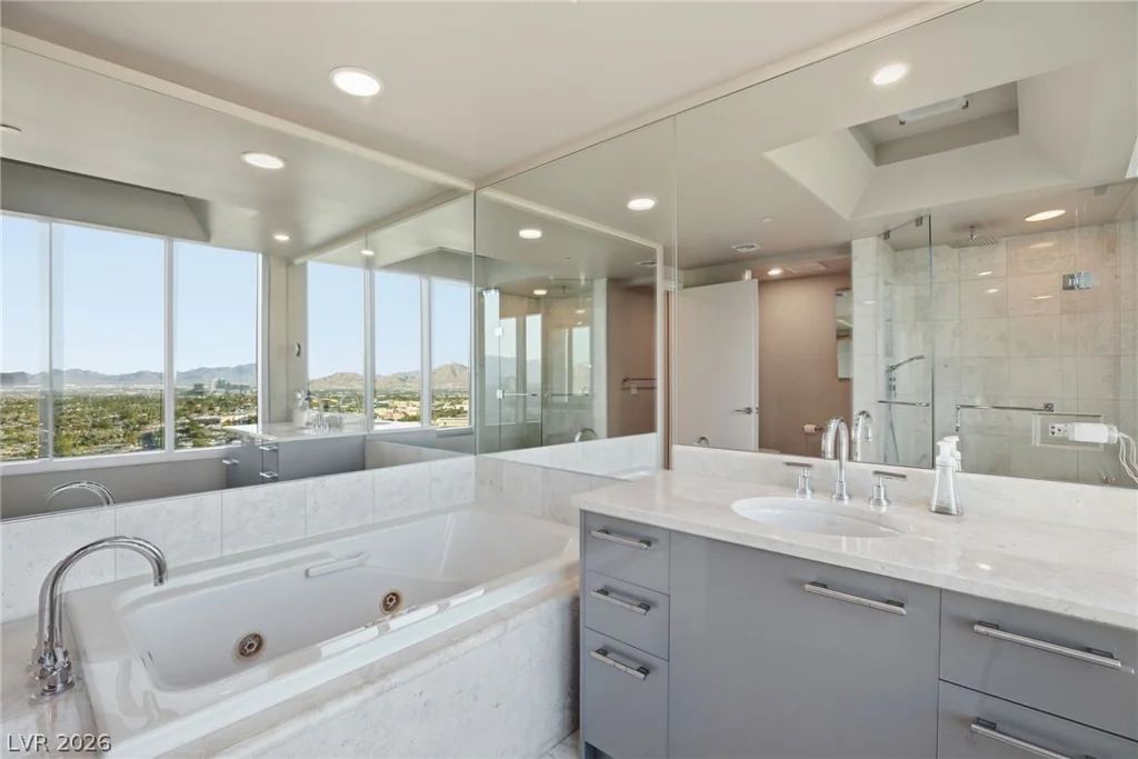 222 Karen, Las Vegas, NV 89109