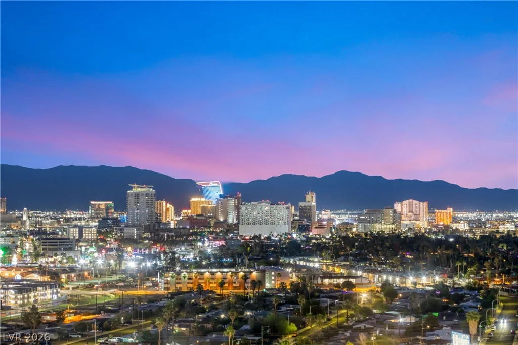 222 Karen, Las Vegas, NV 89109