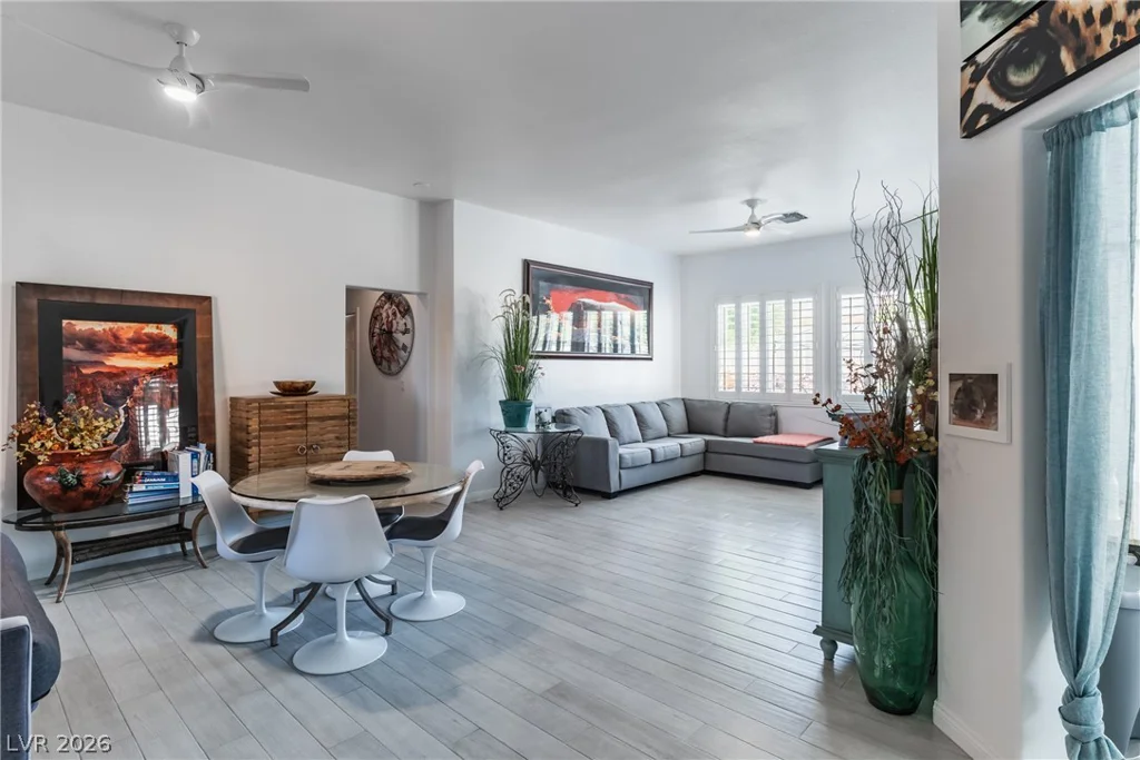 10904 Mission Lakes, Las Vegas, NV 89134