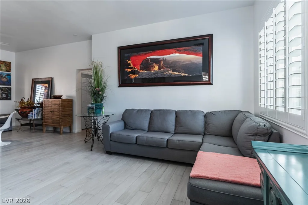 10904 Mission Lakes, Las Vegas, NV 89134