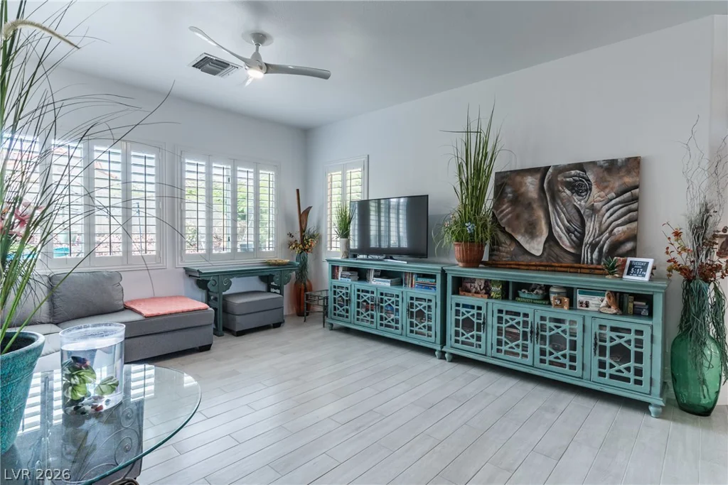 10904 Mission Lakes, Las Vegas, NV 89134