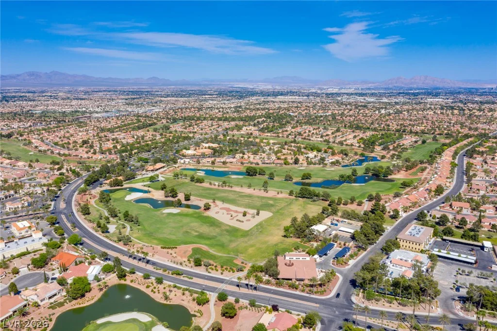 10904 Mission Lakes, Las Vegas, NV 89134