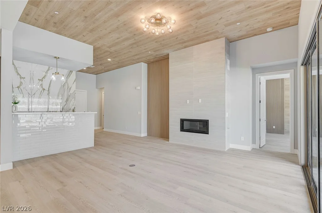 131 Robledo, Las Vegas, NV 89138