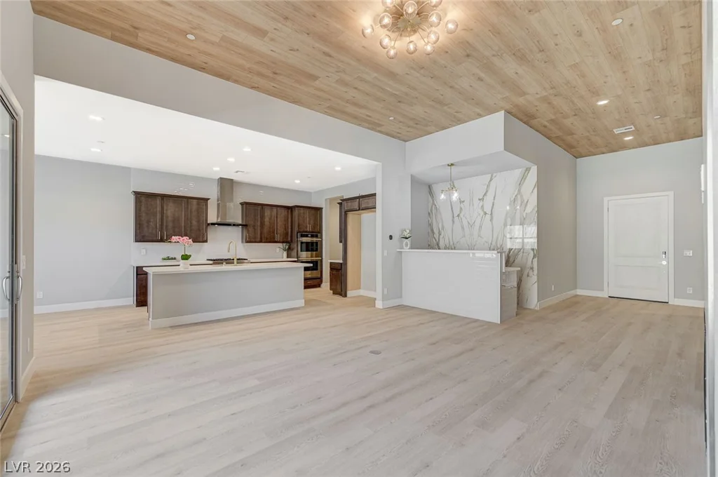 131 Robledo, Las Vegas, NV 89138