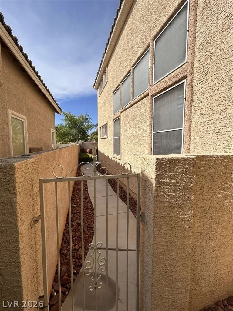 9033 Cotton Rose, Las Vegas, NV 89134