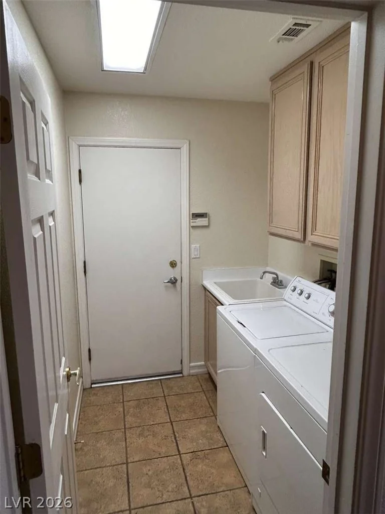 9033 Cotton Rose, Las Vegas, NV 89134