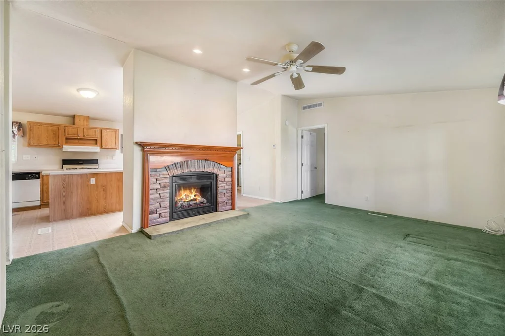8225 Barr, Las Vegas, NV 89166
