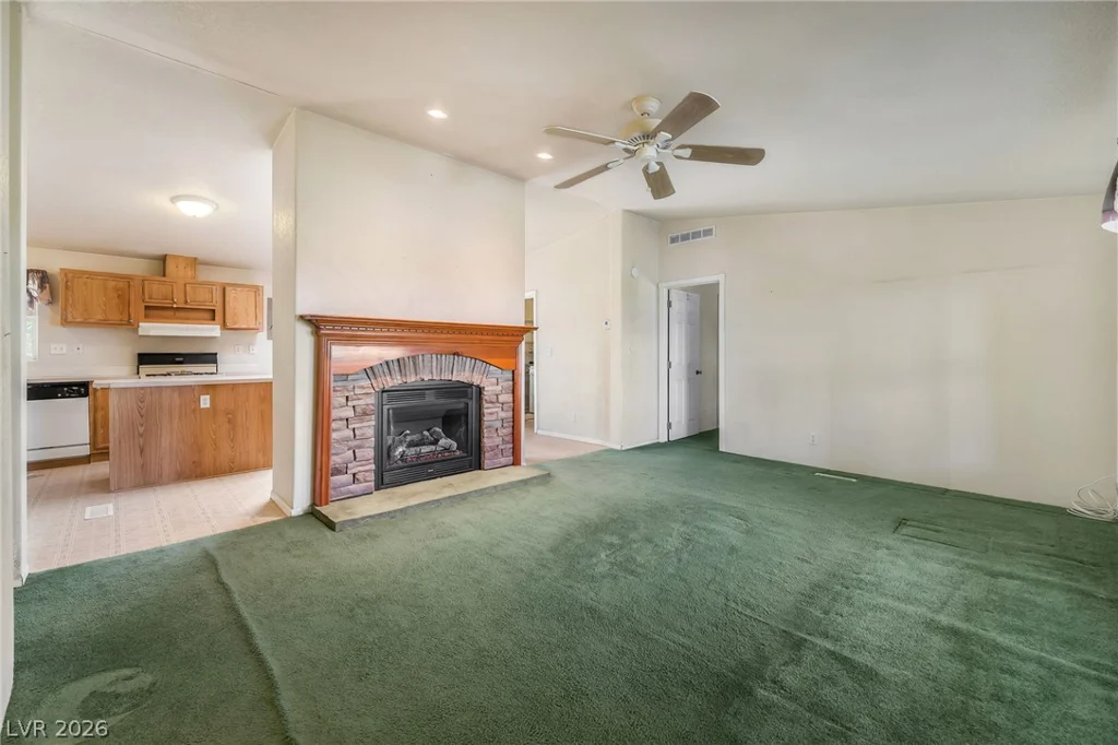 8225 Barr, Las Vegas, NV 89166