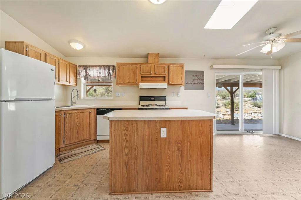 8225 Barr, Las Vegas, NV 89166