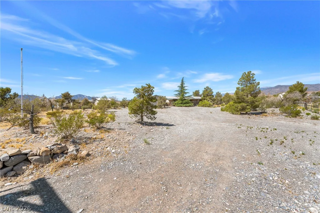 8225 Barr, Las Vegas, NV 89166