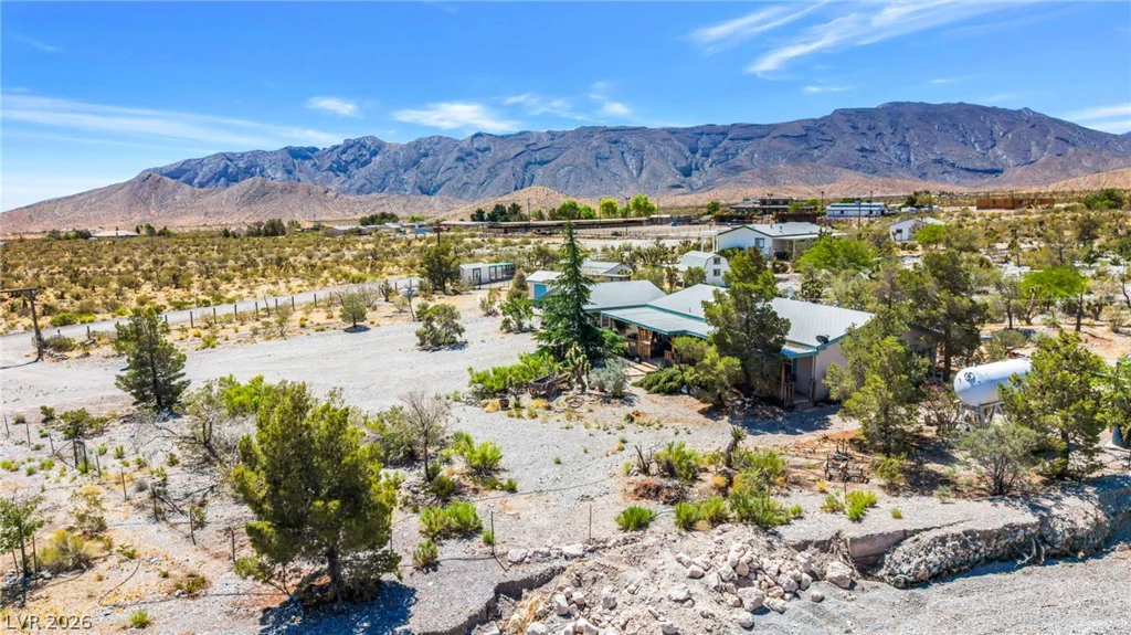 8225 Barr, Las Vegas, NV 89166