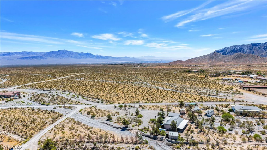 8225 Barr, Las Vegas, NV 89166